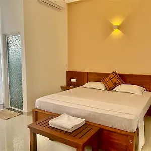 https://easy-stay-kandy.kandyhotelsnow.com